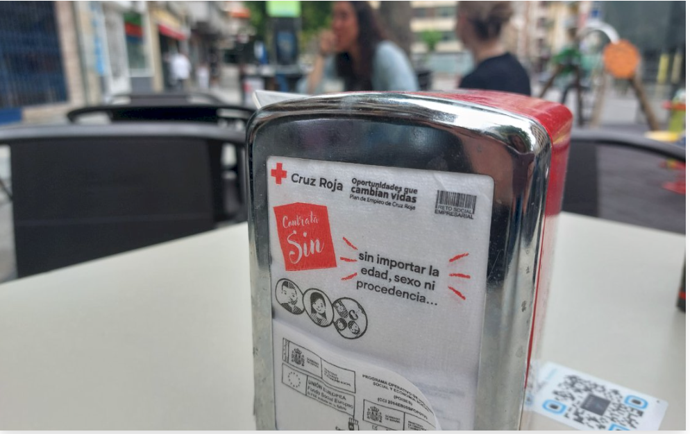 CRUZ ROJA DISTRIBUYE 850.000 SERVILLETAS A FAVOR DEL TRABAJO PARA TODOS EN HOSTELERÍA