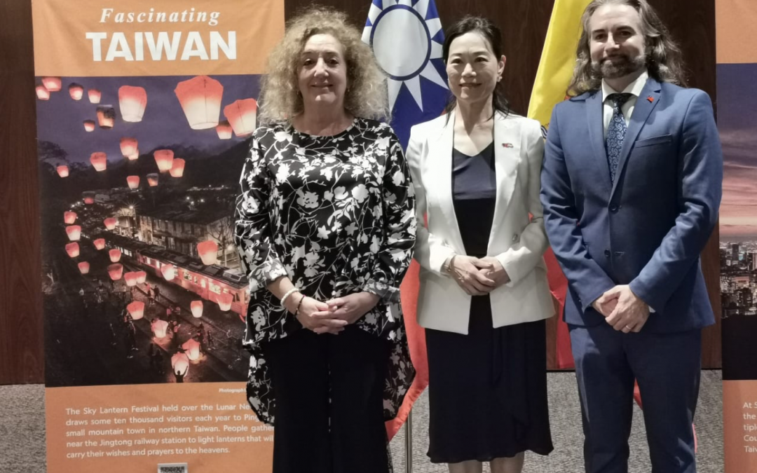 CUENCA ESTRECHA LAZOS CON TAIWAN